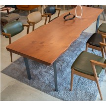 뉴송우드 테이블