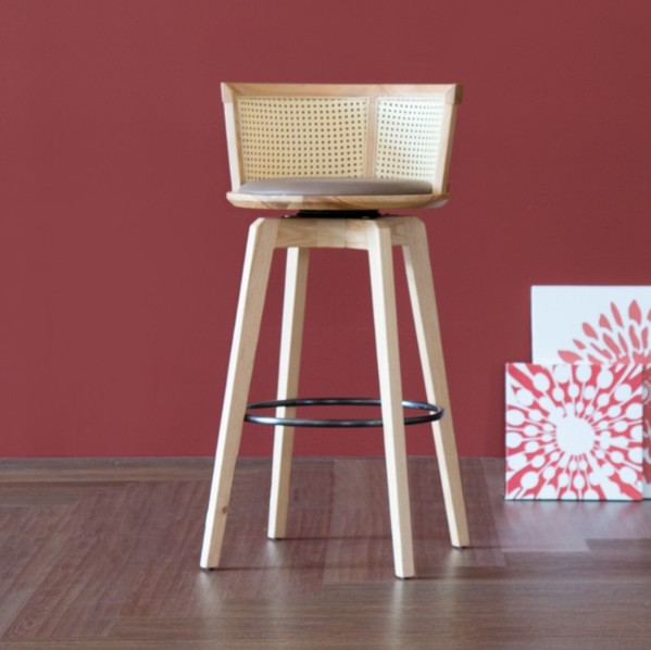 크라운 바 체어